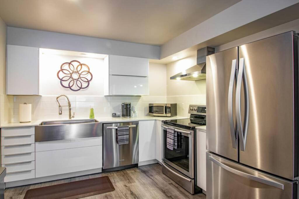 Condo 24! Prized Location. Modern! Bright! Enjoy! Boise Exterior photo